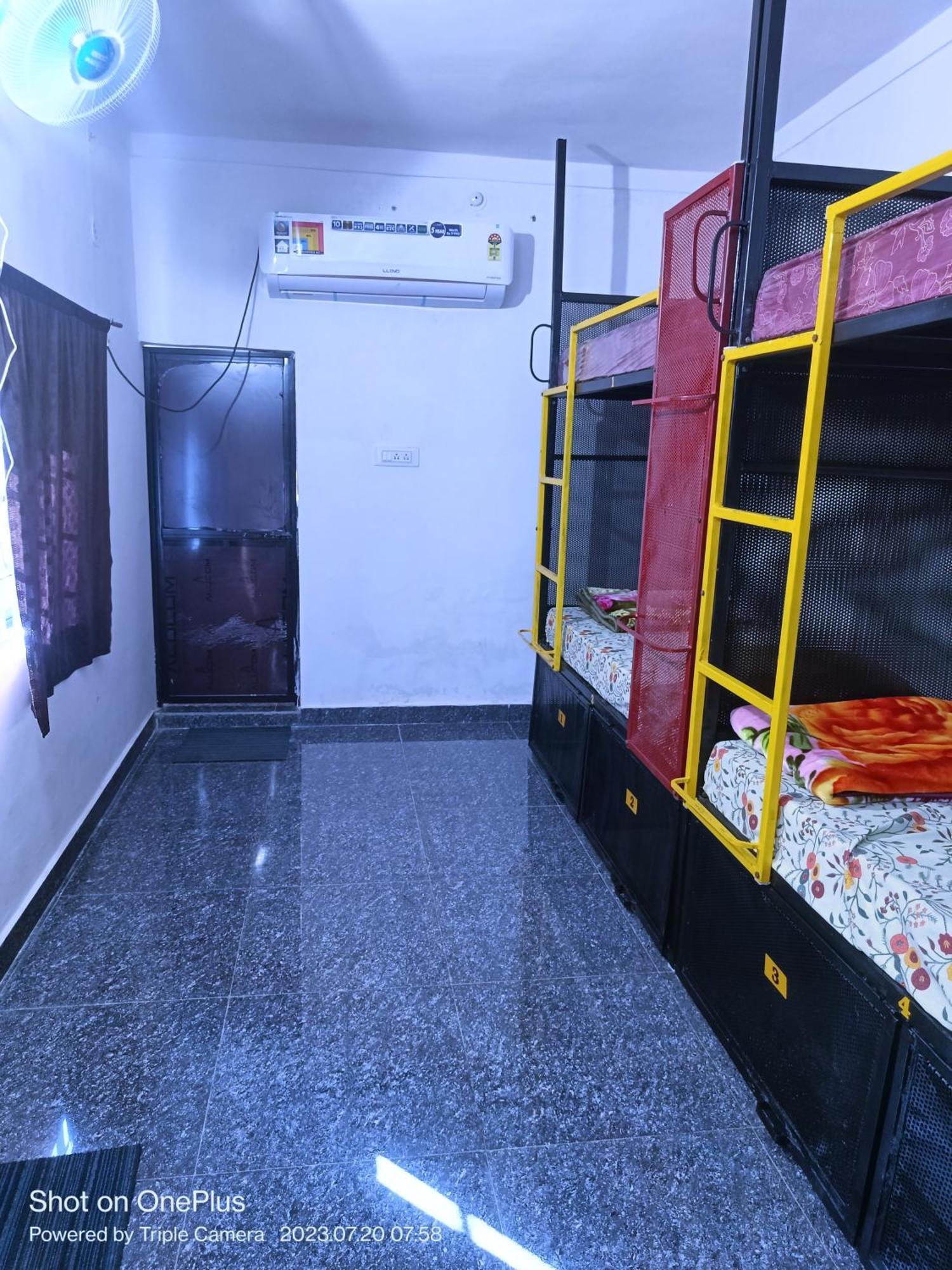 Homestay Mini *
